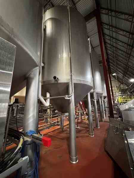 8300 Gal Mueller Stainless Steel Tank