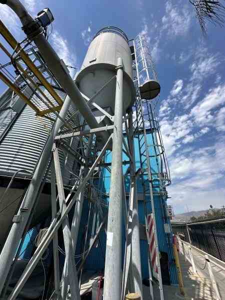 VetterTec Metal Grain Silo