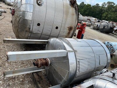 350 Gal Stainless Steel Pressure Vessel