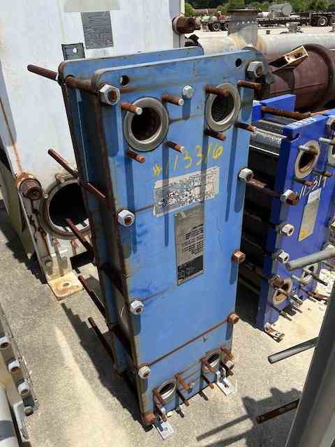 400 Sq Ft APV Stainless Steel Plate Heat Exchanger