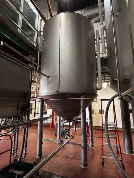 4150 Gal Mueller Jacketed 304 Stainless Steel Tank