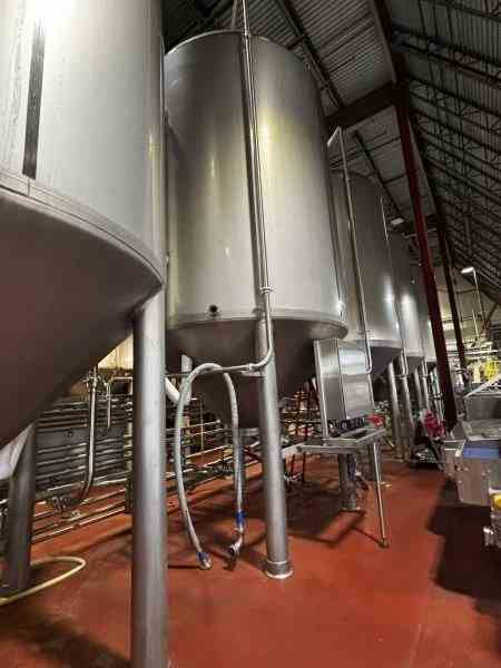 8300 Gal Mueller Stainless Steel Tank - Cone Bottom