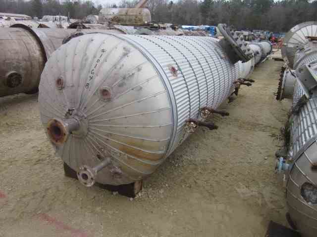 850 Gal Vertical Carbon Steel Pressure Vessel