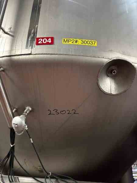 Mueller 304 Stainless Steel Tank - 16600 Gallon