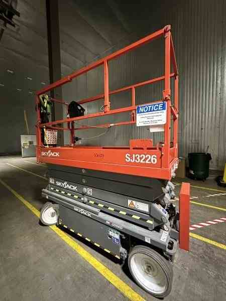 skyjack-sj3226-scissor-lift