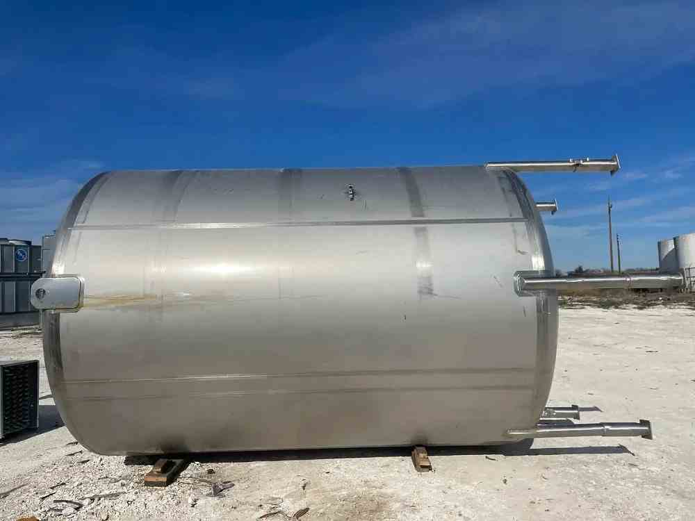 6000 Gal Walker  Stainless Steel Tank